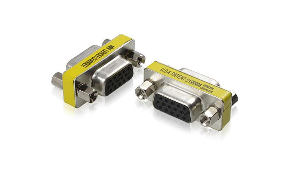 CableWholesale SVGA Mini Gender Changer/Coupler for PC, HD15 Female to HD15 Female