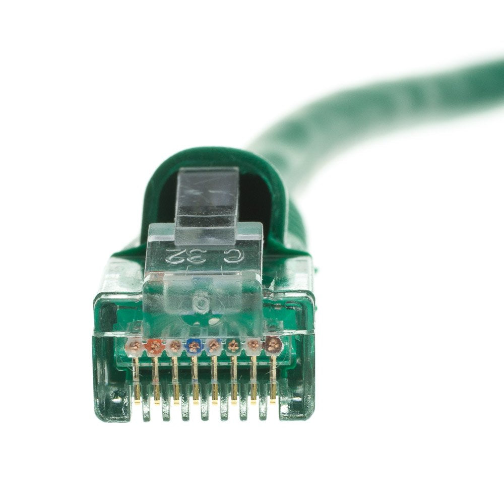 CableWholesale Cat5e Ethernet Cable, 24AWG, RJ45 Gold Plate Connector, ETL, 4 Pair Stranded Copper, Snagless Boot Unshielded Twisted Pair (UTP) Internet Network Patch Cable, 6 Inches, Green