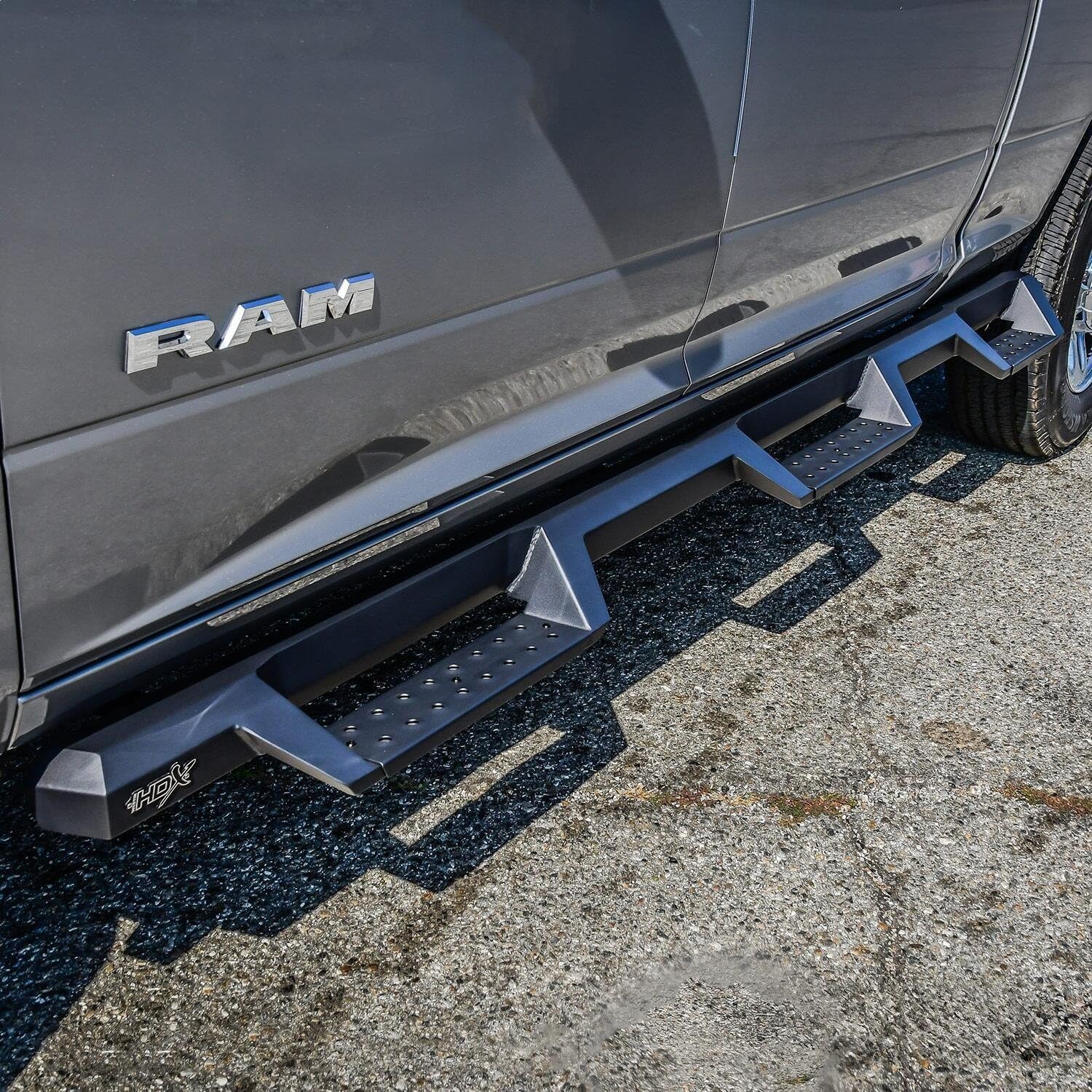 Westin 56-534785 HDX Drop Wheel-to-Wheel Nerf Bars Textured Black Pair